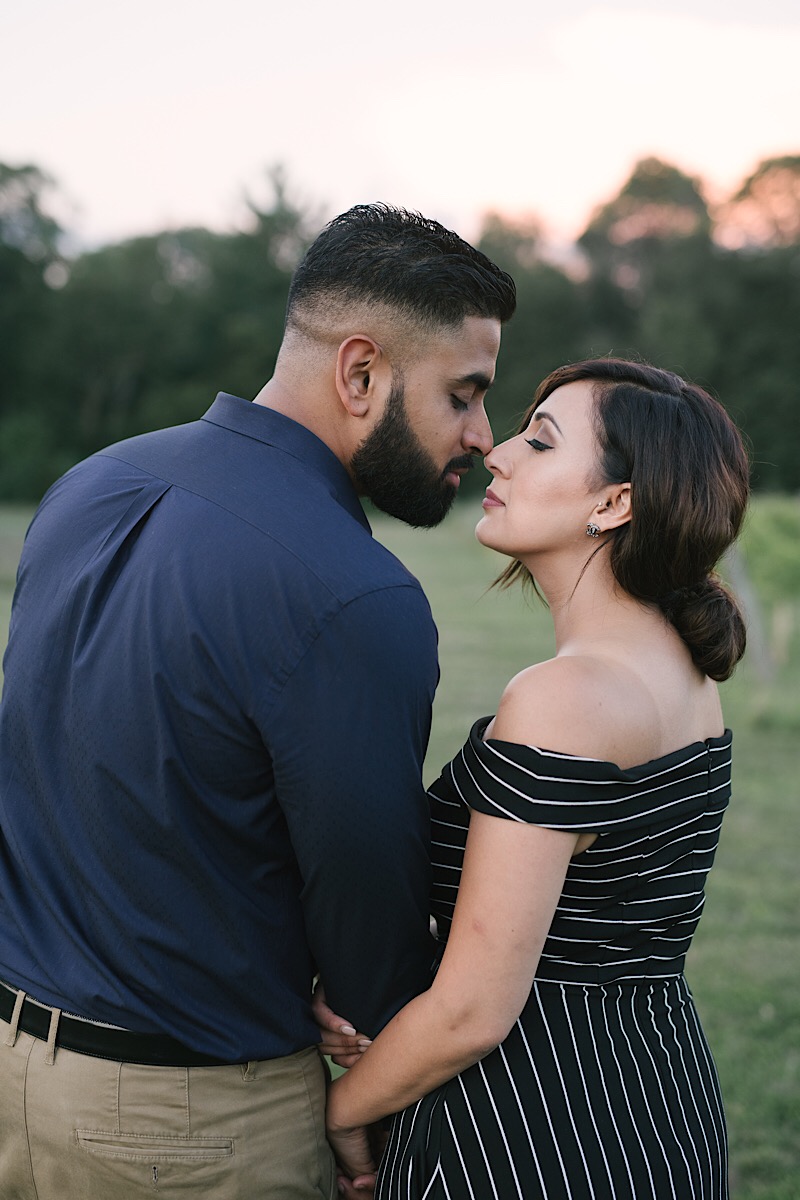lavender-field-engagement-photos-farm-bonnie-heath