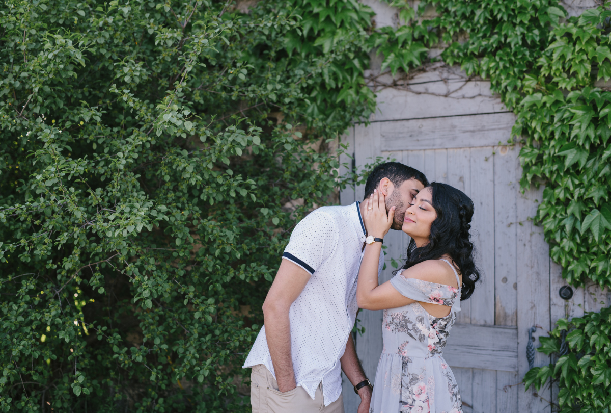 Niagara vineyard engagement shoot